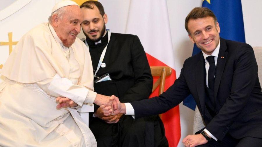 El presidente francés, Emmanuel Macron, mantuvo varios encuentros con el papa Francisco